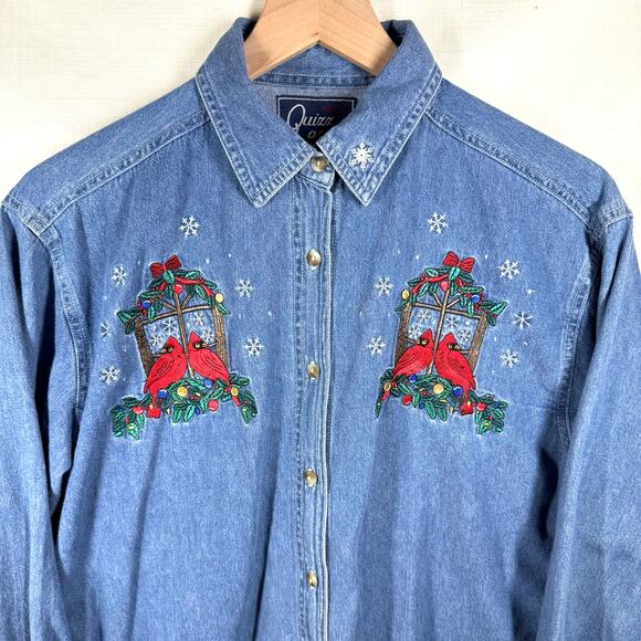 Embroidered Denim Button Down Sz S Cardinal Holiday Winter Grannycore Christmas - Picture 1 of 10